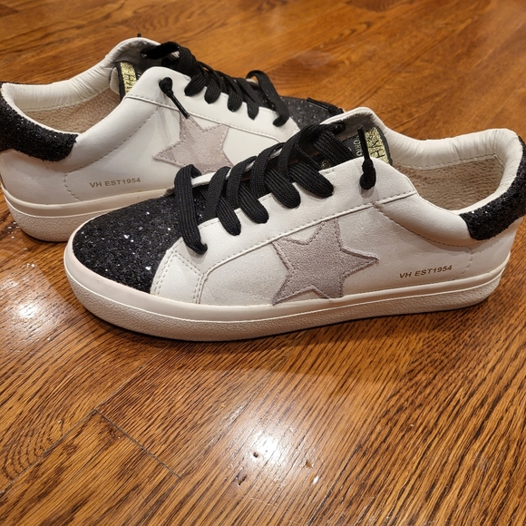 Vintage Havana Shoes - Vintage Havana Lucy Black and White tennis shoes
